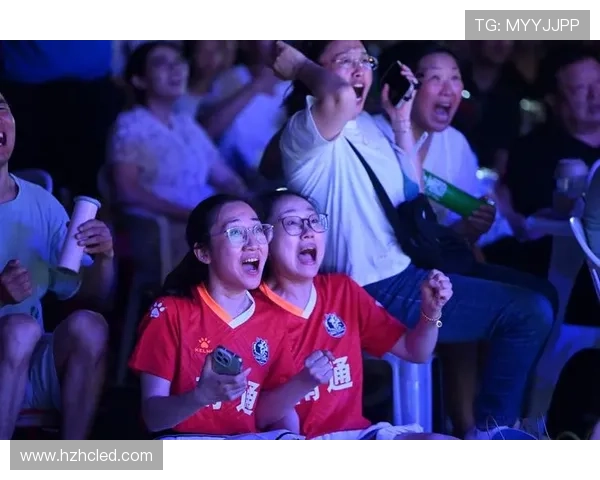 盐城队再度崛起,迎来新赛季挑战,球员状态火热,球迷期待突破历史新高 盐城队再度崛起,迎来新赛季挑战,球员状态火热,球迷期待突破历史新高