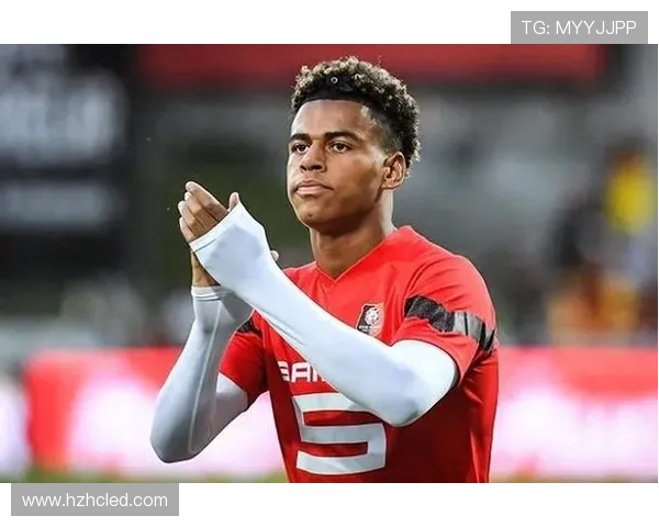 雷恩俱乐部宣布新赛季阵容调整并签约多名潜力新星 雷恩俱乐部宣布新赛季阵容调整并签约多名潜力新星