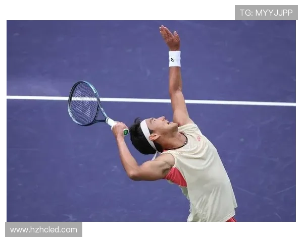 2025年网球赛季最新动态:明星球员表现抢眼 新兴选手崭露头角 2025年网球赛季最新动态:明星球员表现抢眼 新兴选手崭露头角