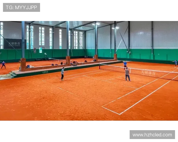 探秘网球公开赛红土赛场的速度变化与球员技术策略解析