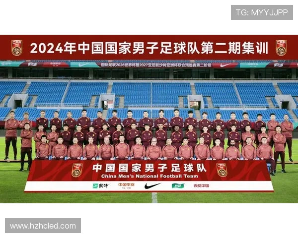 世界杯小组赛激烈角逐 各队晋级形势逐渐明朗 强队遭遇冷门引发热议 世界杯小组赛激烈角逐 各队晋级形势逐渐明朗 强队遭遇冷门引发热议