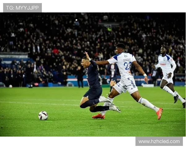 以斯特拉斯堡俱乐部为核心分析法国足球发展的新趋势与挑战